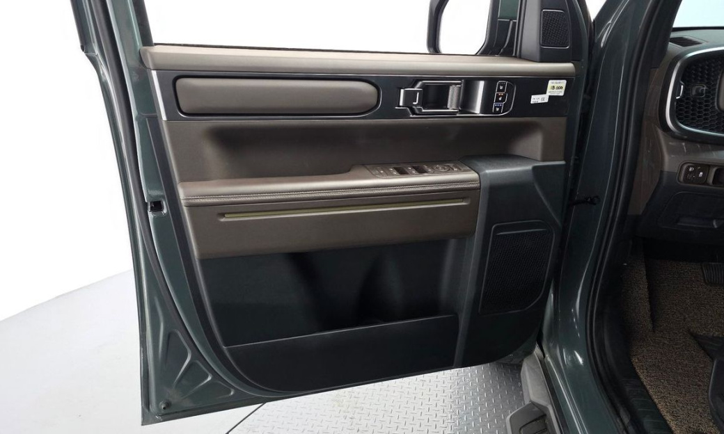 Kia Tasman 2.5T Gasoline 4WD, 2026