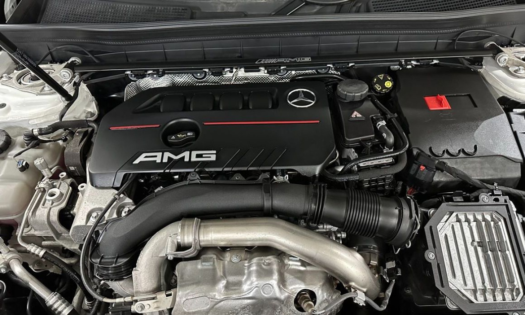 Mercedes-Benz GLB-Class AMG GLB35 4MATIC, 2025