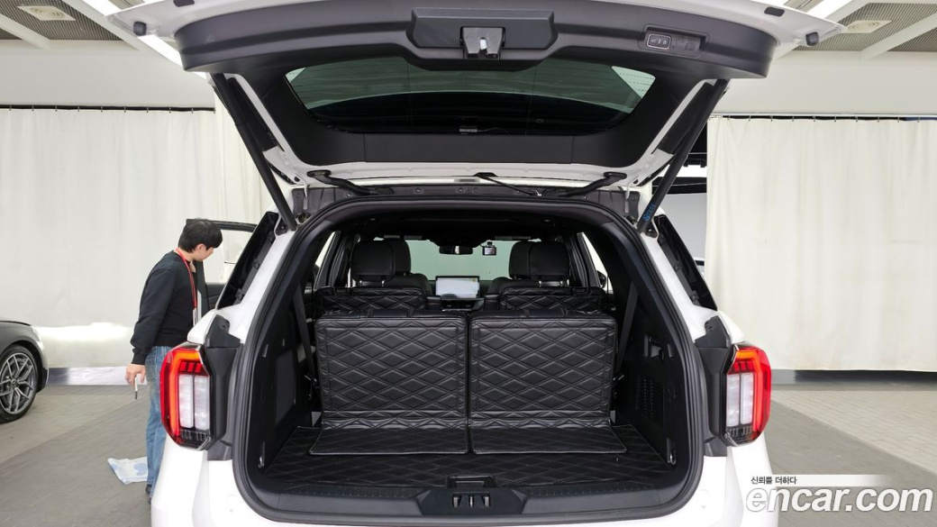 Ford Explorer 2.3 ST-Line 4WD, 2025