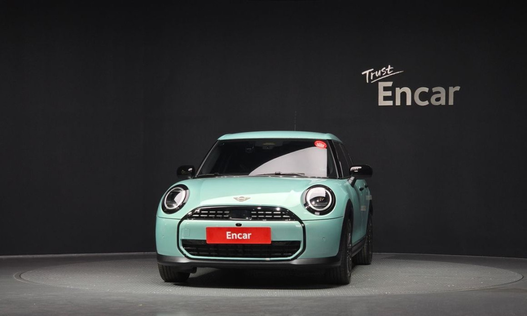 Mini Cooper 5Door Essential, 2025