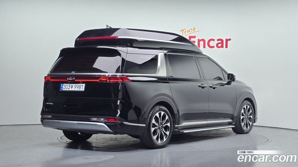 Kia Carnival 9-Seater Hi-Limousine, 2022