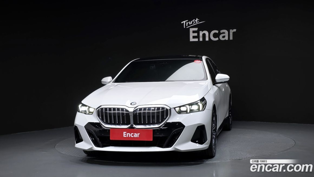 BMW 5-Series 520i M Sport, 2024
