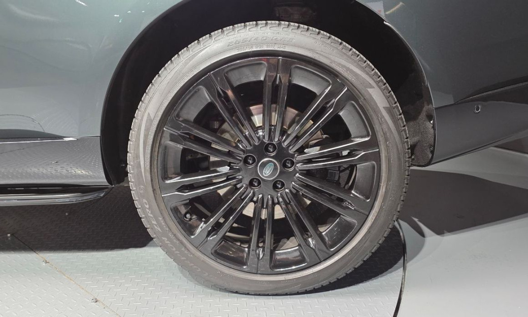Land Rover Range Rover P530 Autobiography Long Wheel Base, 2024