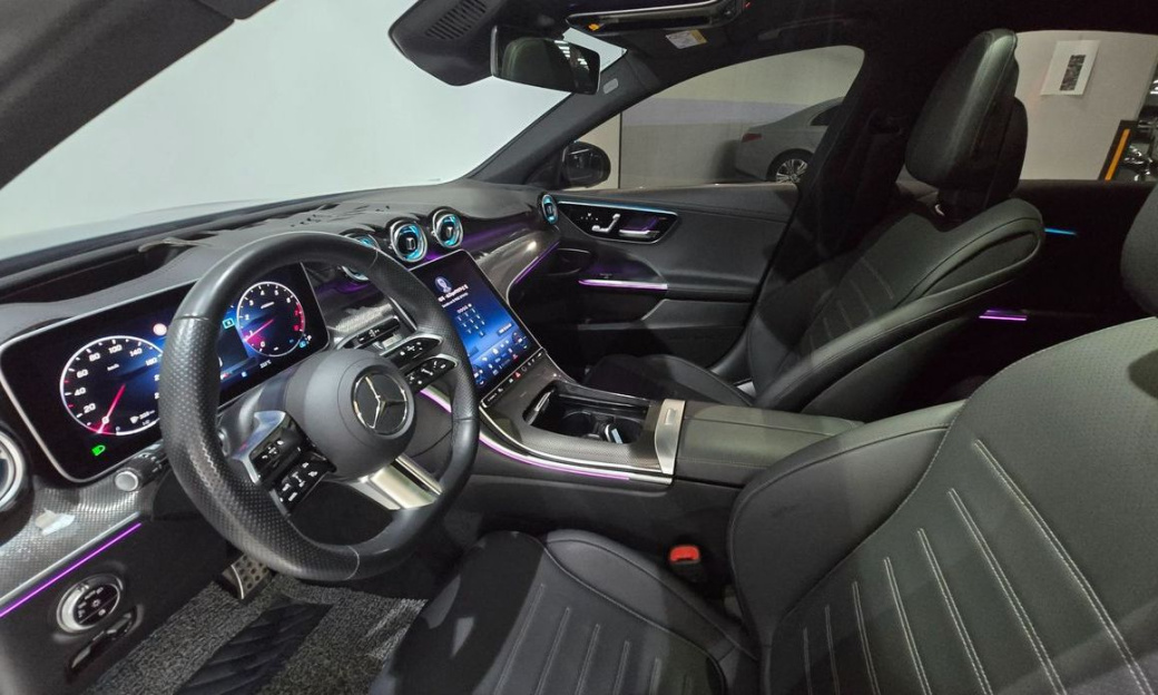 Mercedes-Benz C-Class C300 4MATIC AMG Line, 2023