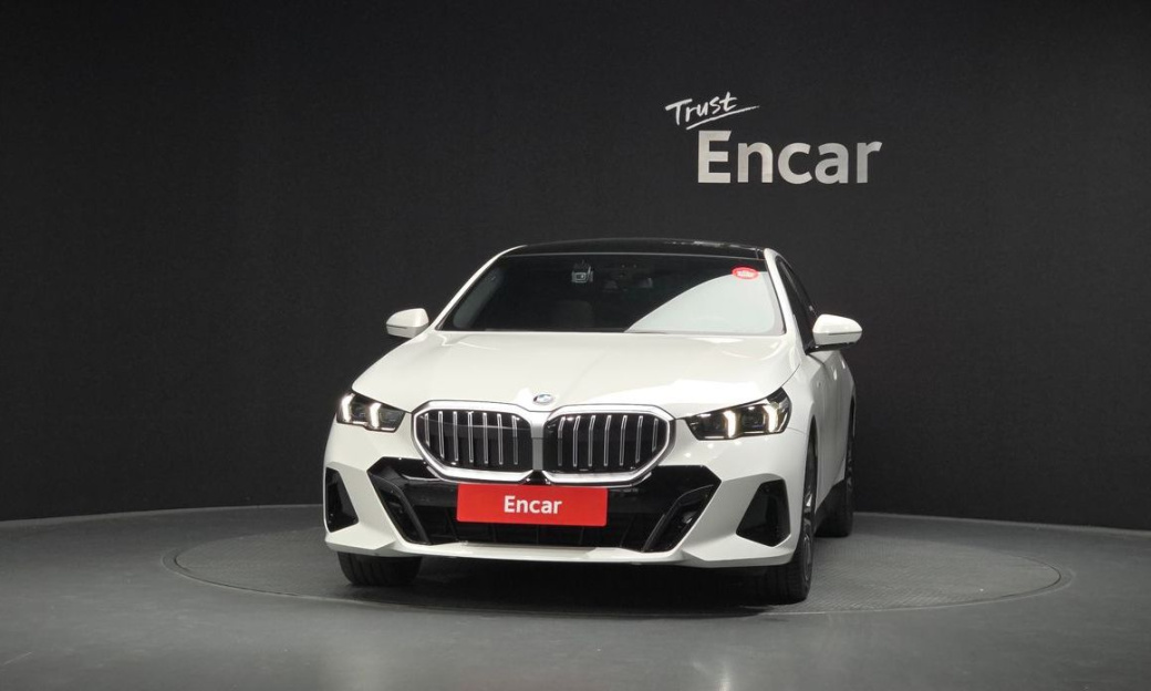 BMW 5-Series 523d M Sport, 2025