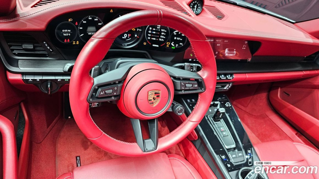 Porsche 911 Targa 4 GTS, 2024