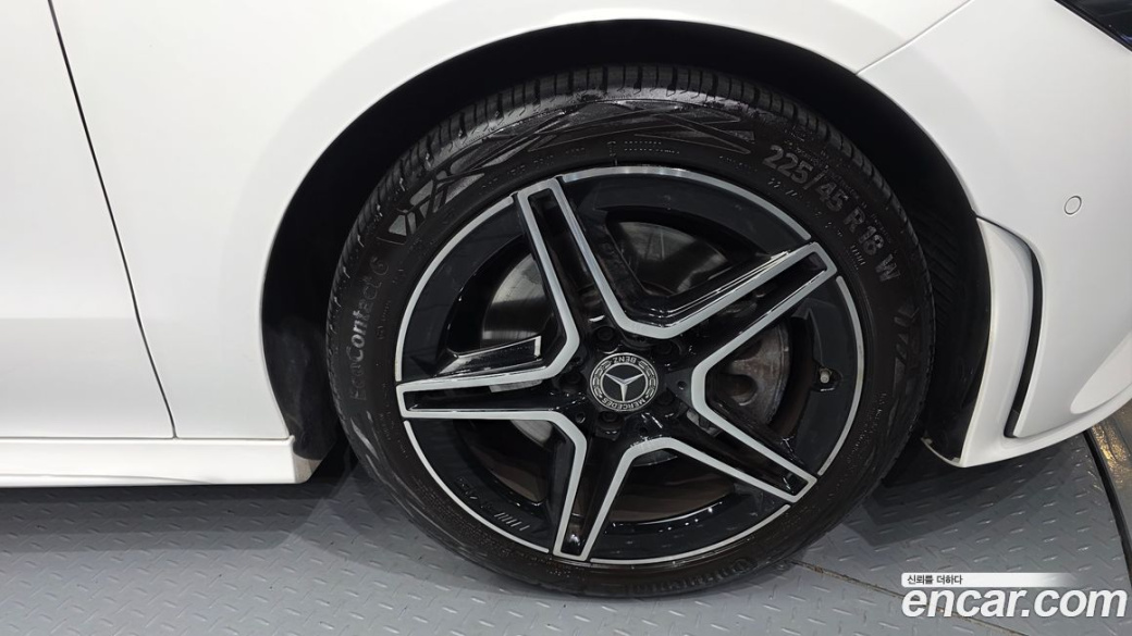 Mercedes-Benz CLA-Class CLA250 4MATIC, 2023