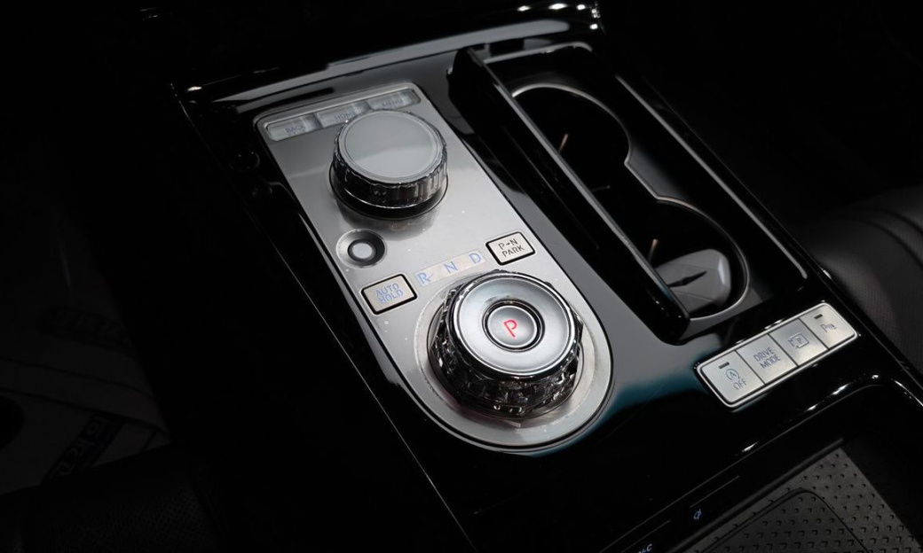 Genesis G80 Gasoline 2.5 Turbo AWD, 2025