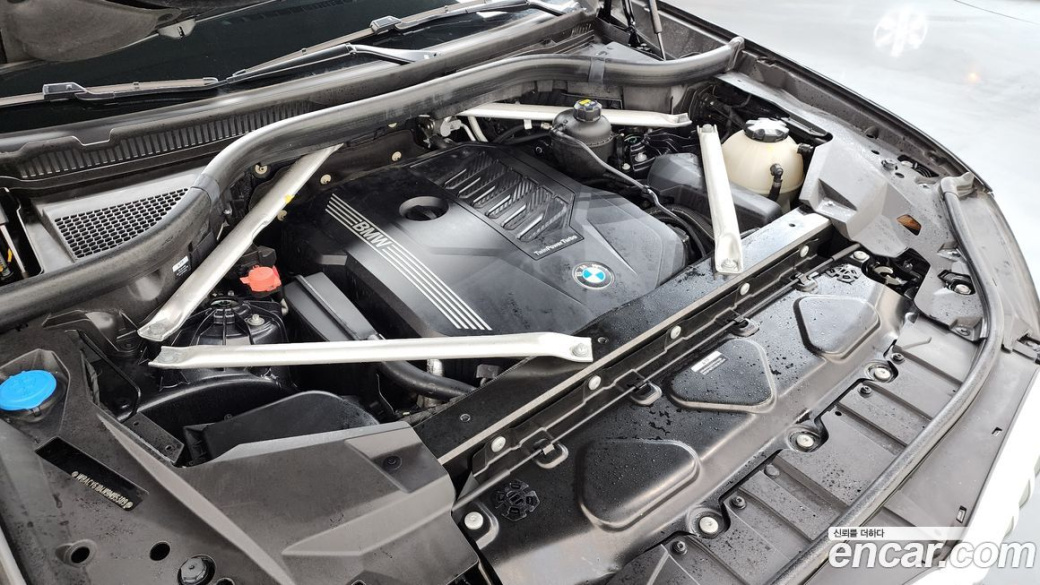 BMW X6 xDrive40i M Sport, 2022