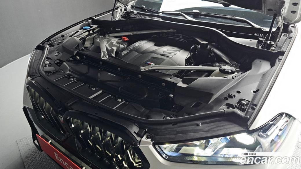 BMW X6 xDrive40i M Sport, 2025