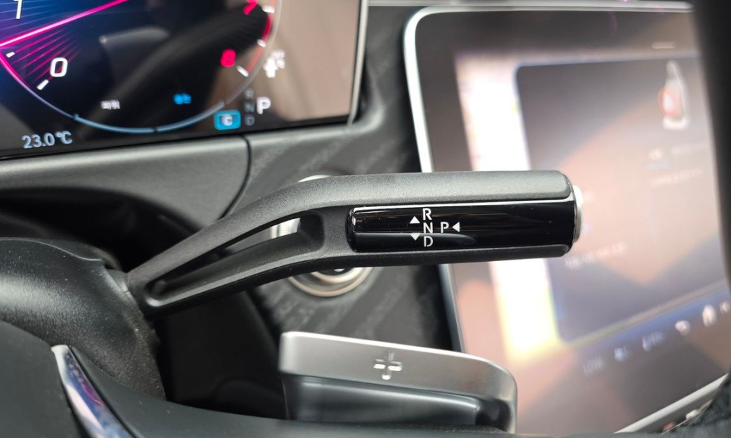 Mercedes-Benz E-Class E200 Avantgarde, 2025