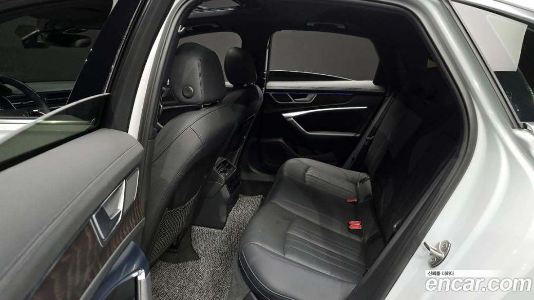 Audi A6 45 TFSI Premium, 2022