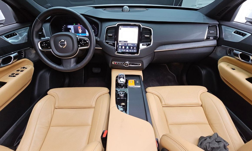 Volvo XC90 B6 Ultimate Bright, 2024