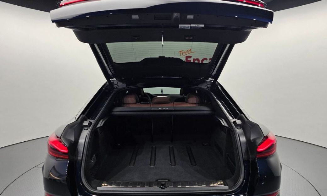 BMW X6 xDrive40i M Sport, 2022