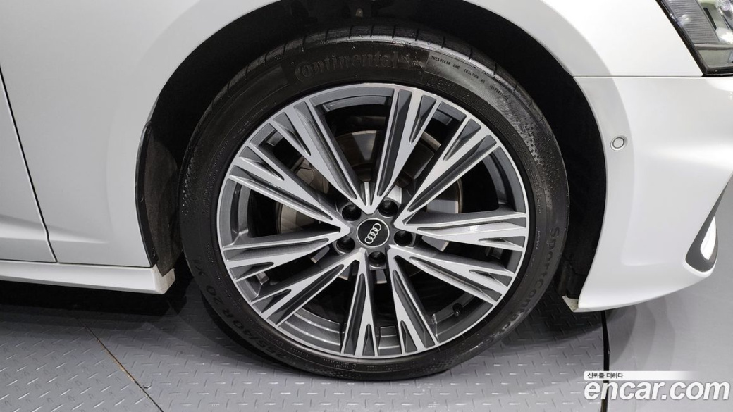 Audi A6 45 TFSI Quattro Premium, 2023