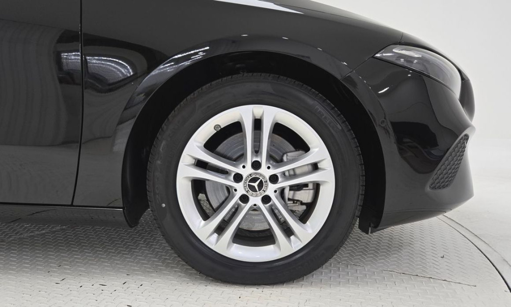 Mercedes-Benz A-Class A220 Hatchback, 2024