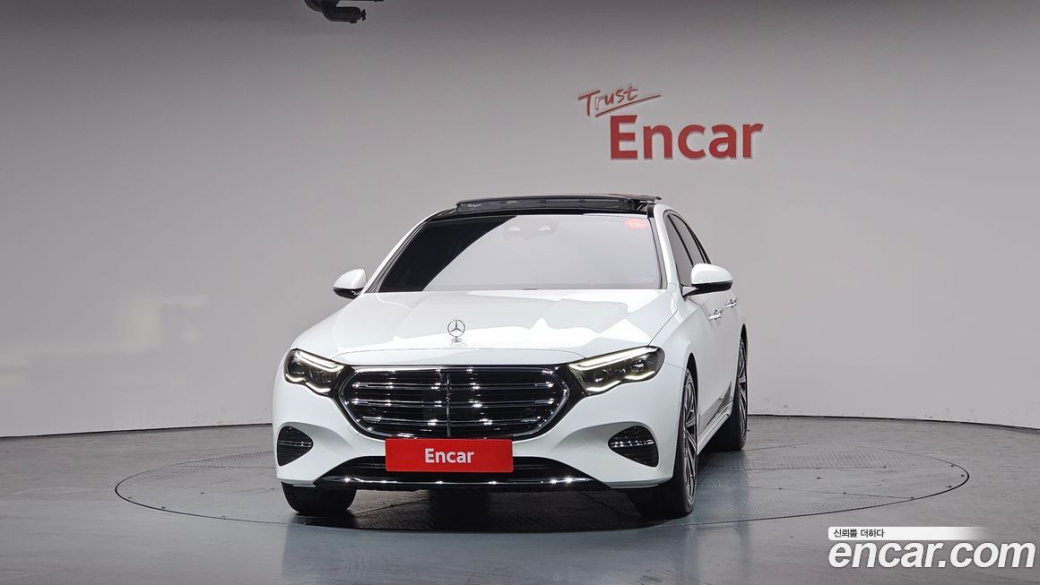 Mercedes-Benz E-Class E300 4MATIC Exclusive, 2024
