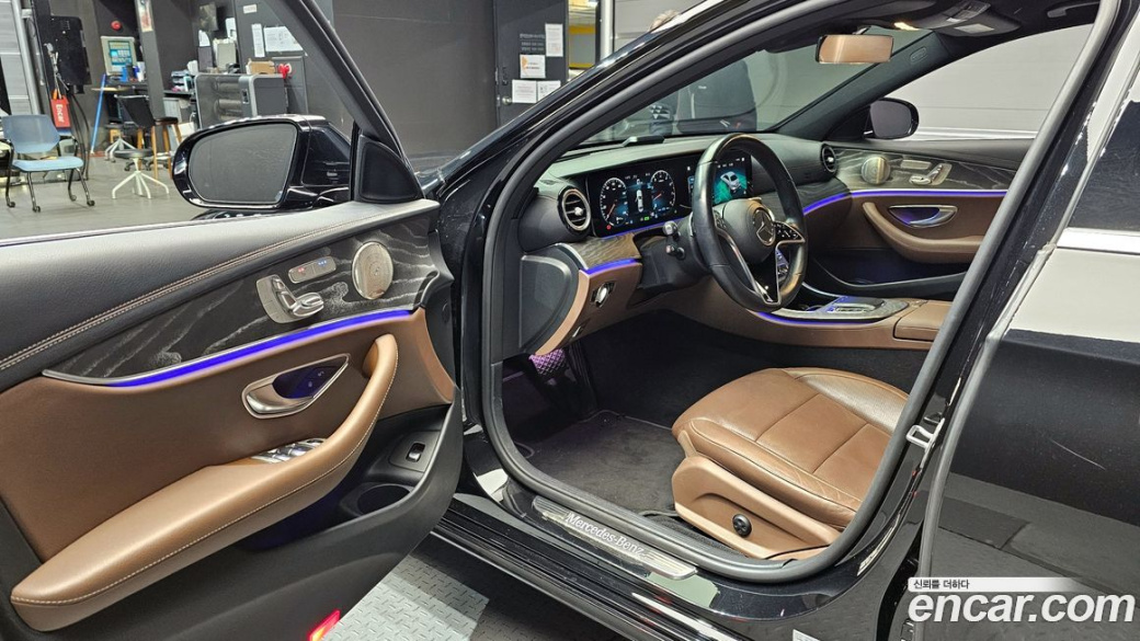 Mercedes-Benz E-Class E350 4MATIC Avantgarde, 2022