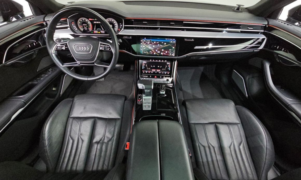 Audi A8 55 TFSI Quattro LWB, 2021