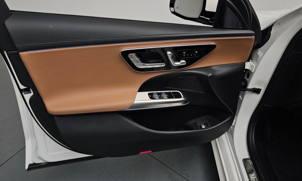 Mercedes-Benz E-Class E200 Avantgarde, 2025