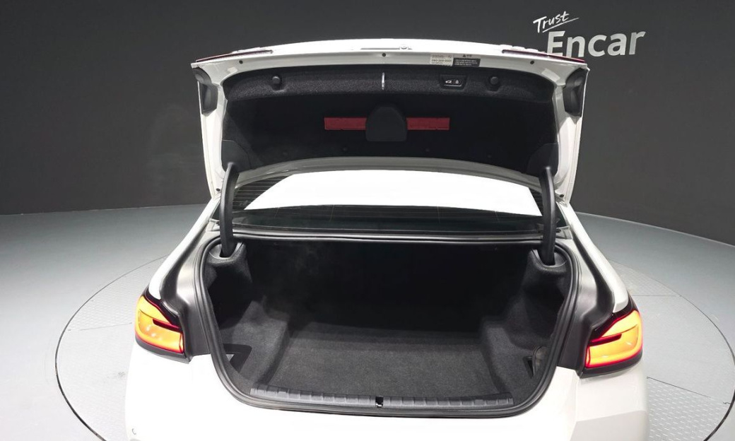 BMW 5-Series 530i xDrive M Sport Package, 2023