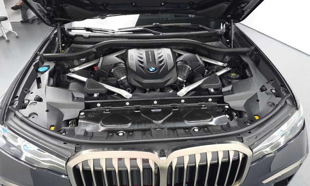 BMW X7 M50i 6STR, 2022