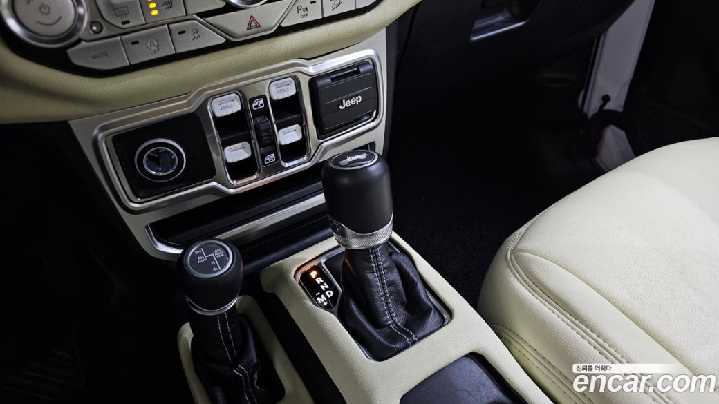 Jeep Wrangler 2.0 Overland Power Top 4Door, 2022