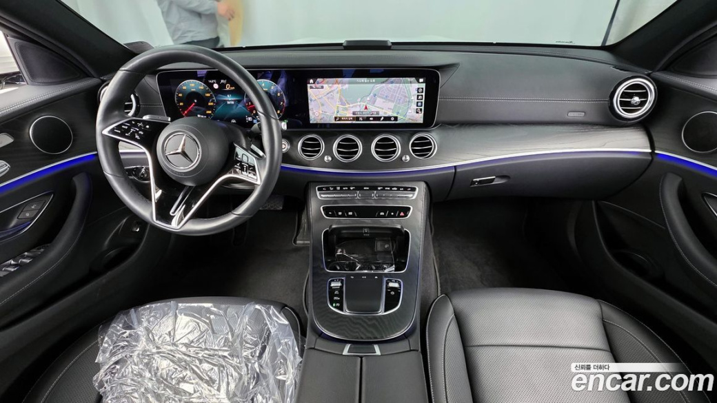 Mercedes-Benz E-Class E250 AMG Line, 2023