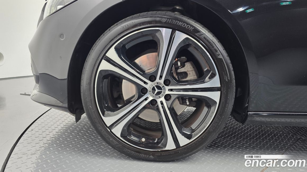Mercedes-Benz C-Class C300 4MATIC Avantgarde, 2023