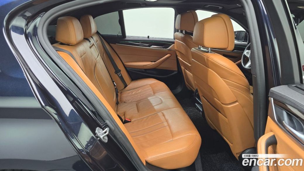 BMW 5-Series 520i M Sport, 2022