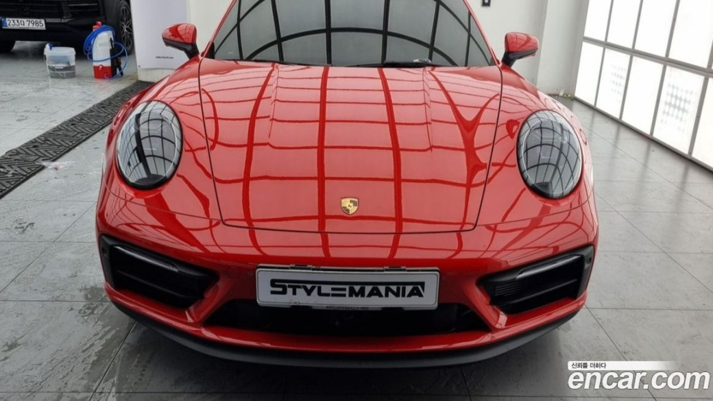 Porsche 911 Carrera GTS, 2024