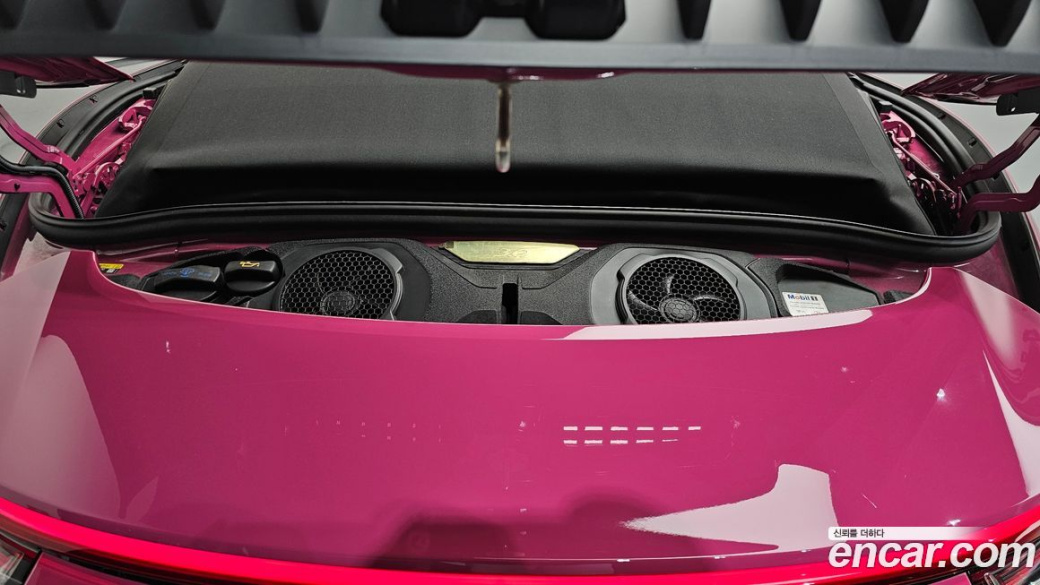 Porsche 911 Carrera Cabriolet, 2024