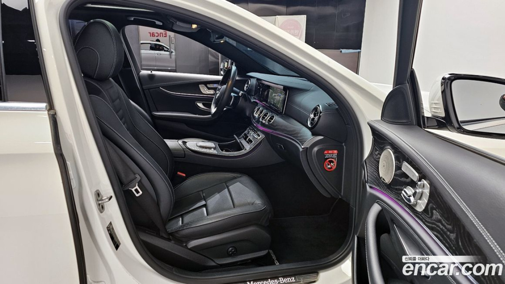Mercedes-Benz E-Class E220d 4MATIC AMG Line, 2022