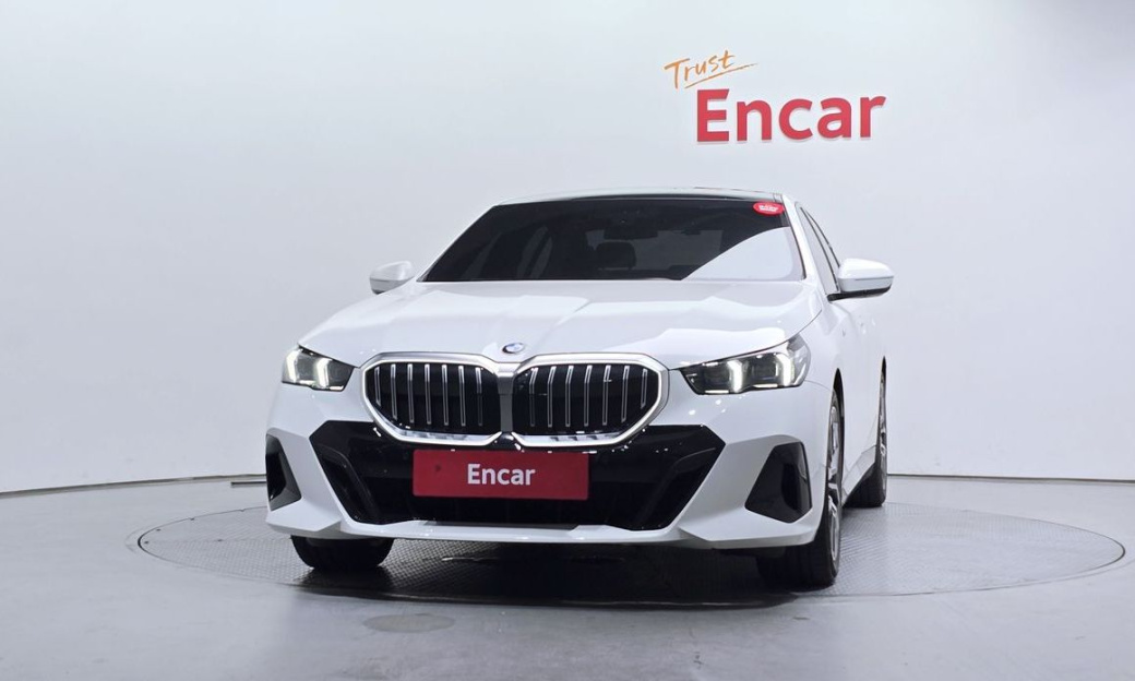 BMW 5-Series 520i M Sport, 2024