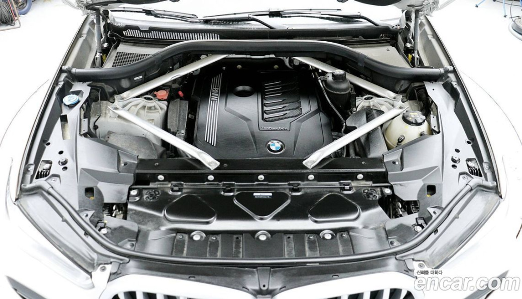 BMW X6 xDrive40i M Sports Online Exclusive Edition, 2022