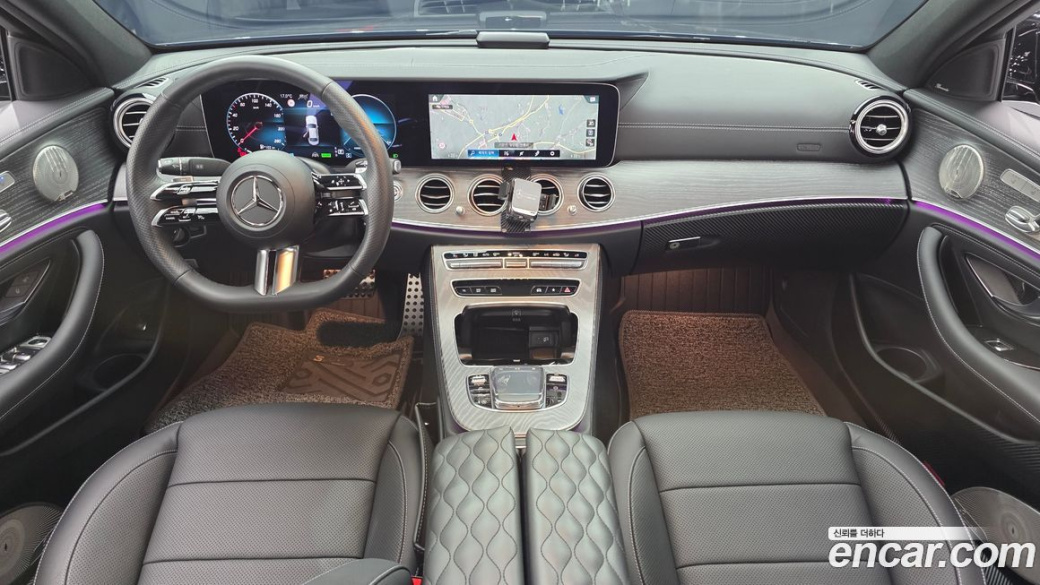 Mercedes-Benz E-Class E350 4MATIC AMG Line, 2023