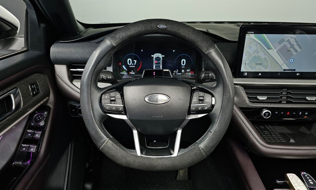 Ford Explorer 2.3 Platinum 4WD, 2025
