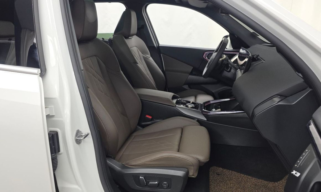 BMW X3 xDrive 20, 2025