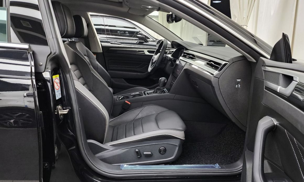 Volkswagen Arteon 2.0 TDI Presige 4Motion, 2022
