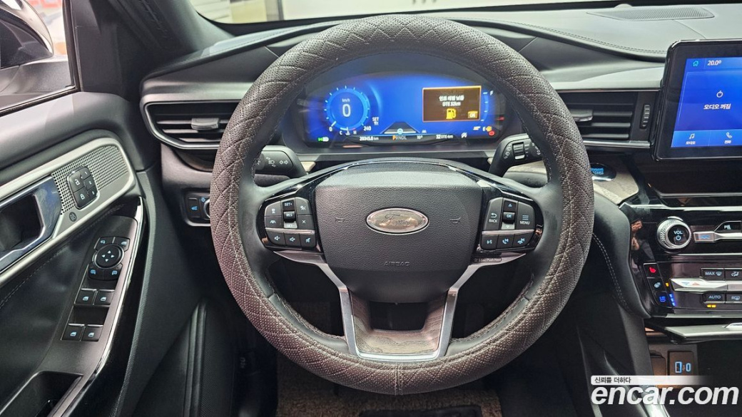 Ford Explorer 3.0 Platinum 4WD, 2022