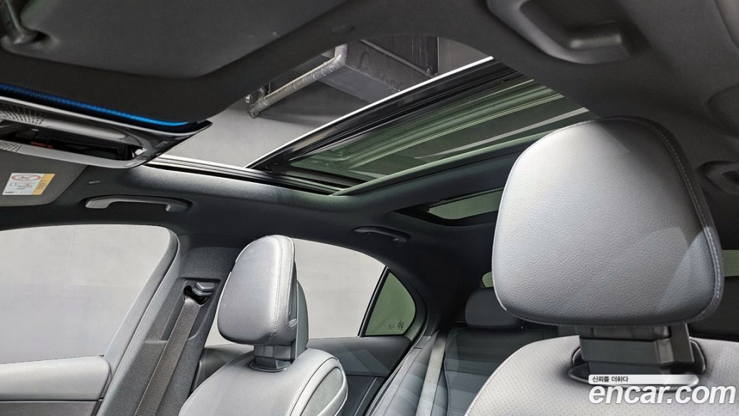 Mercedes-Benz C-Class C300 4MATIC Avantgarde, 2024