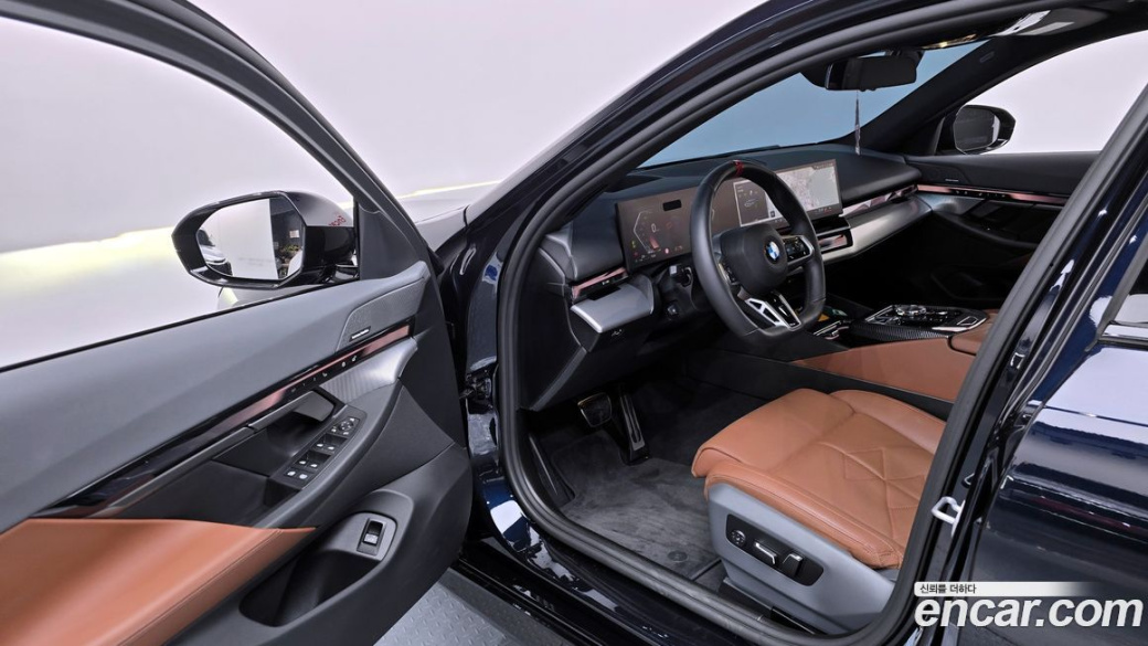 BMW 5-Series 530i xDrive M Sport, 2025