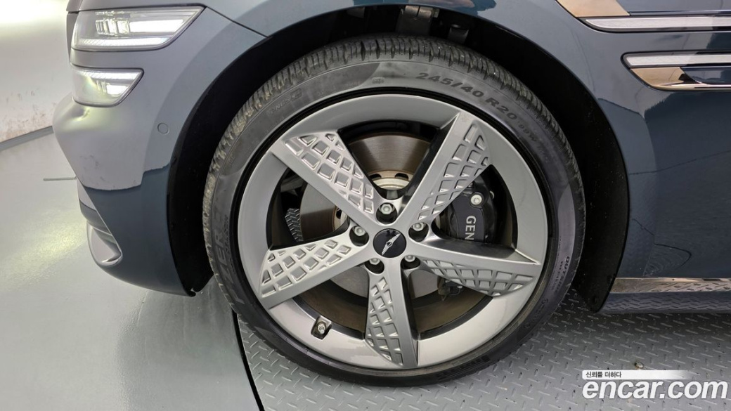 Genesis G80 Gasoline 2.5 Turbo AWD, 2025