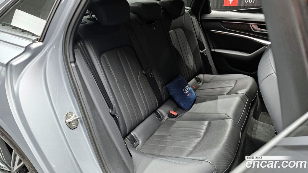 Audi A6 45 TFSI Quattro Premium, 2023