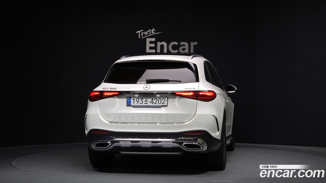 Mercedes-Benz GLC-Class GLC300 4MATIC AMG Line, 2024