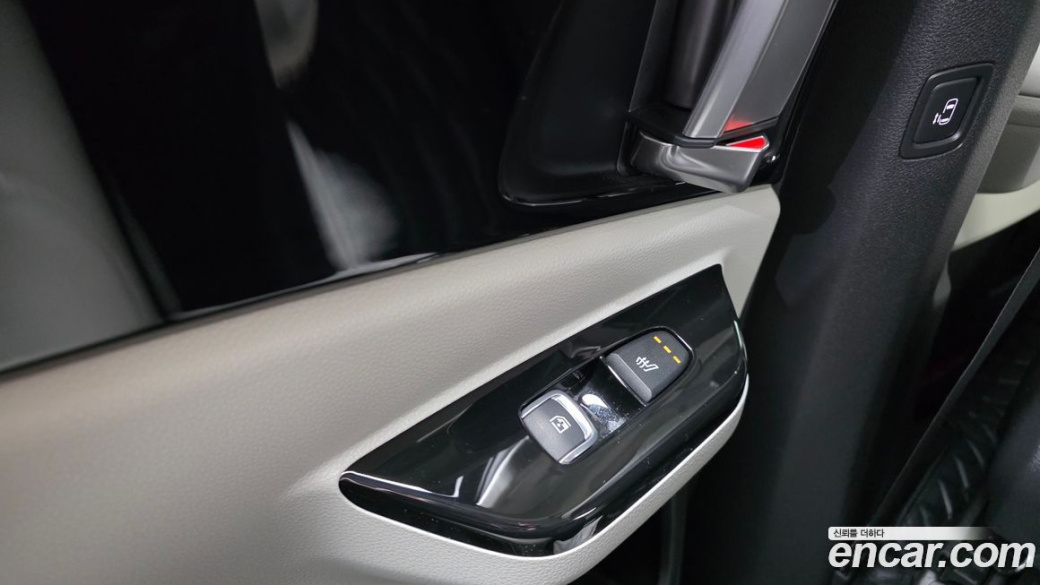 Kia Carnival 9-Seater Noblesse, 2022