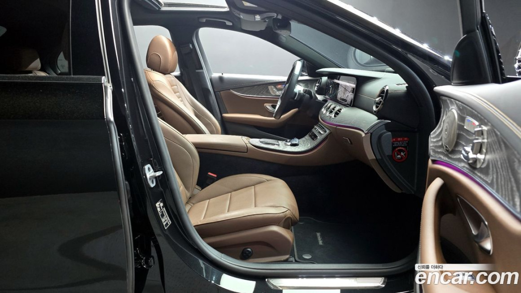 Mercedes-Benz E-Class E350 4MATIC Avantgarde, 2022