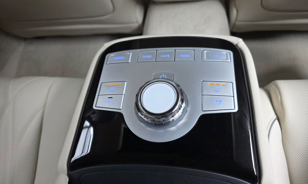 Genesis G80 Gasoline 2.5 Turbo AWD, 2025