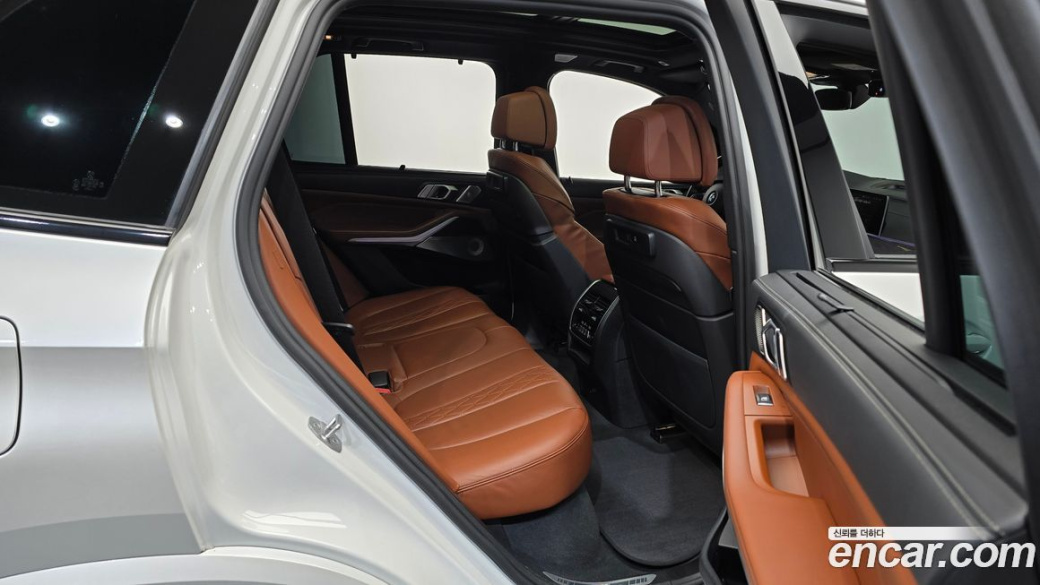BMW X5 M50i, 2022