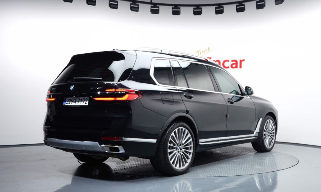 BMW X7 xDrive 40i Design Pure Excellence 7-Seater, 2024